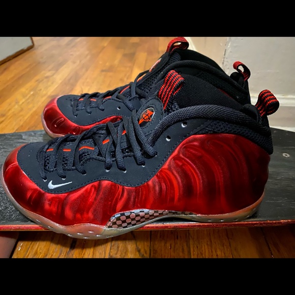 Men’s Foamposite 1s - Picture 6 of 7